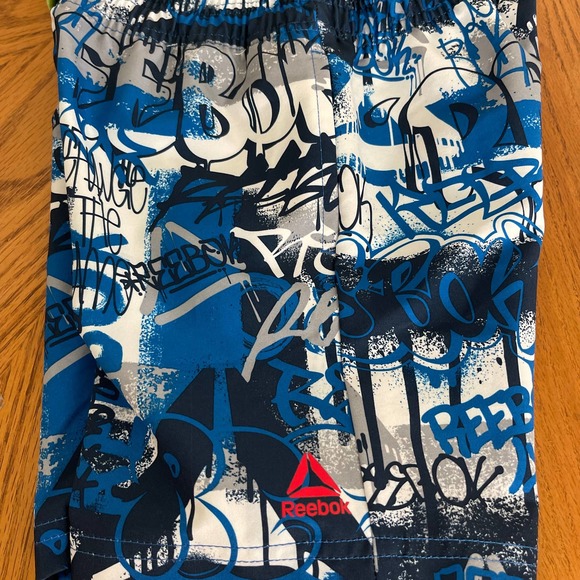 Disney Pixar Toy Story and Reebok Boys’ Outfit 2 pieces Sz 4T Gently used - Picture 5 of 8